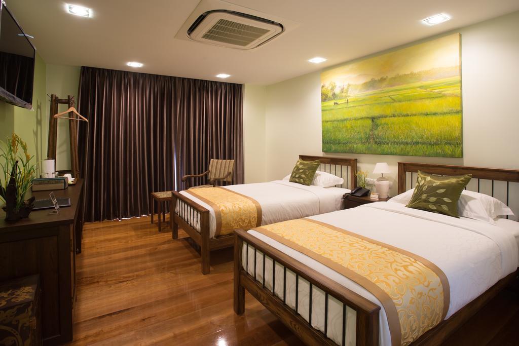 ไนน์ ดีไซน์ เพลส Hotel กรุงเทพมหานคร ภายนอก รูปภาพ