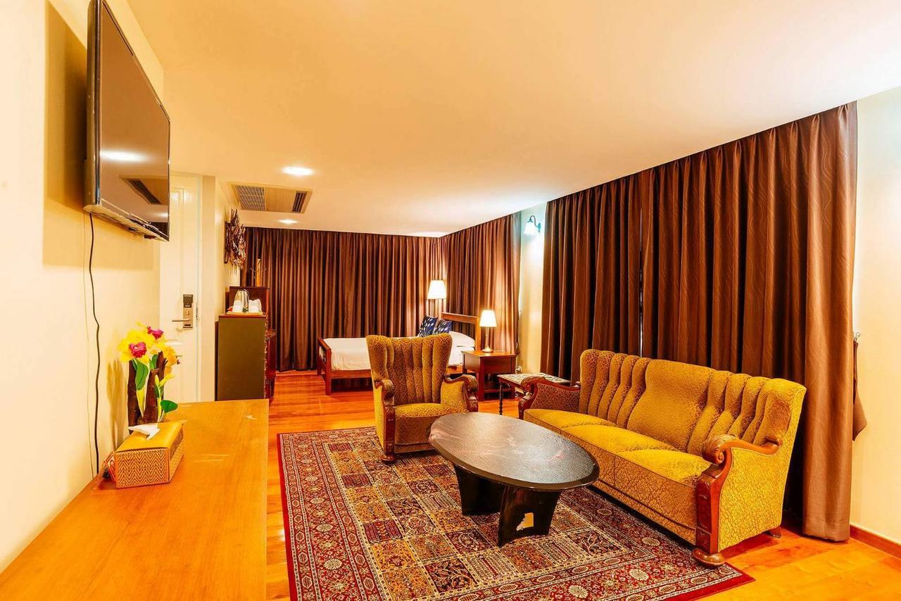 ไนน์ ดีไซน์ เพลส Hotel กรุงเทพมหานคร ภายนอก รูปภาพ